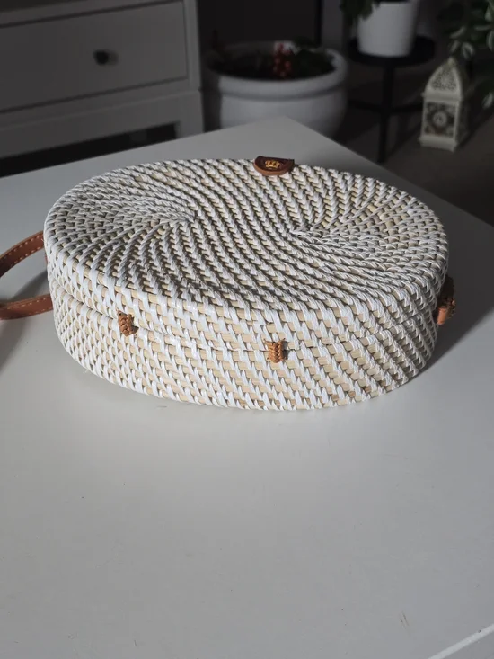 Woven Round Crossbody Bag in White and Tan - Picture 5 of 6